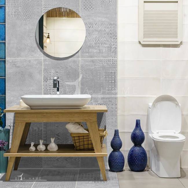 Modern bathroom with Pani light grey decor tiles