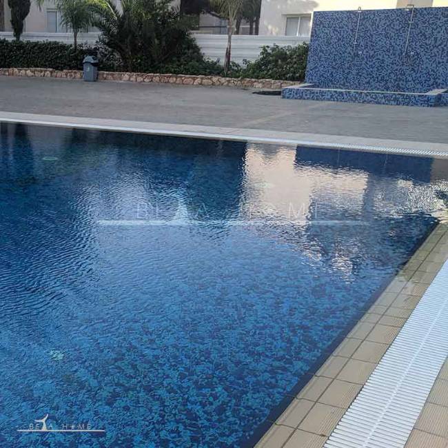 ocean blue mosaic mix swimming pool